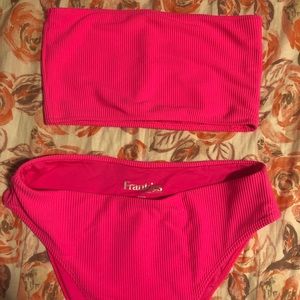 NWT Frankie’s Bikini’s Ribbed Jenna Set